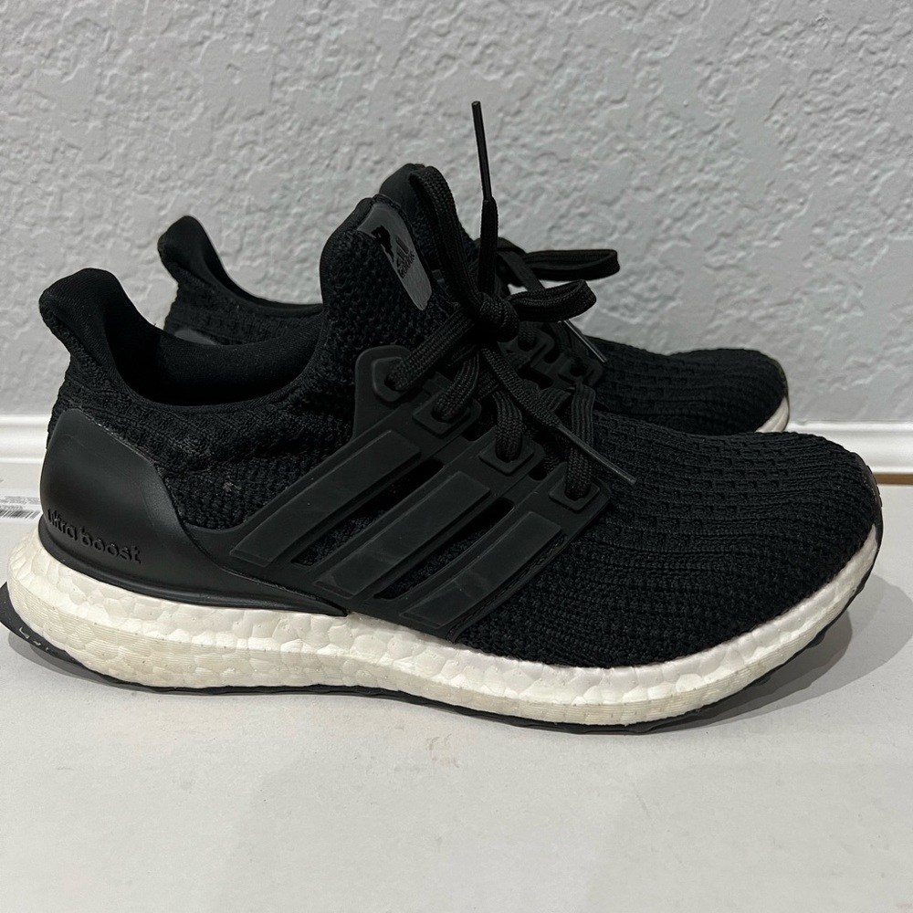 Adidas Women’s 5.5 Ultraboost Shoes